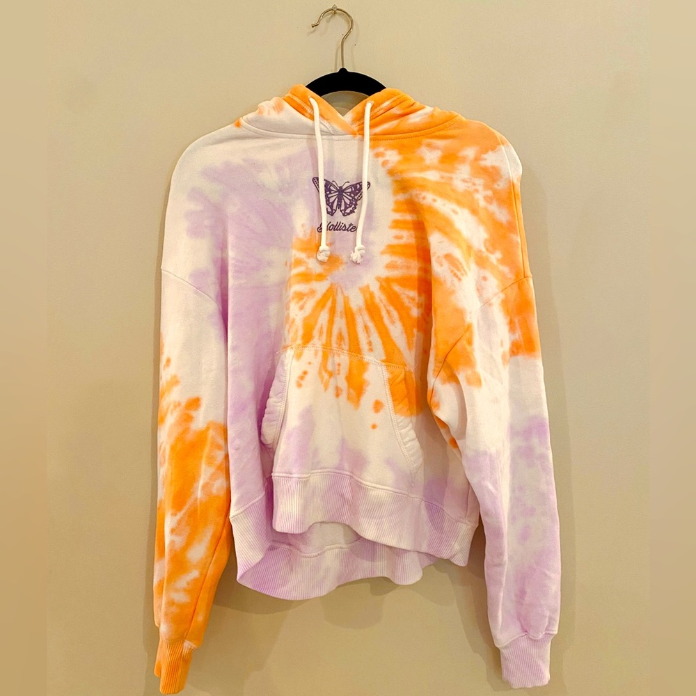 Hollister orange and purple swirl hoodie. Worn once. Size small.